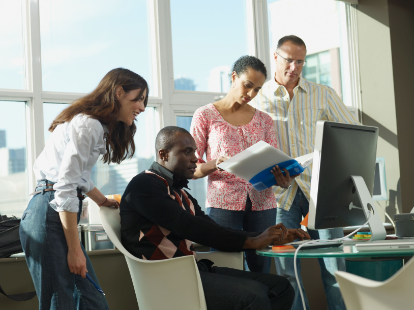 Canadian and Ontario Employment Laws Undergo Substantial Reforms
